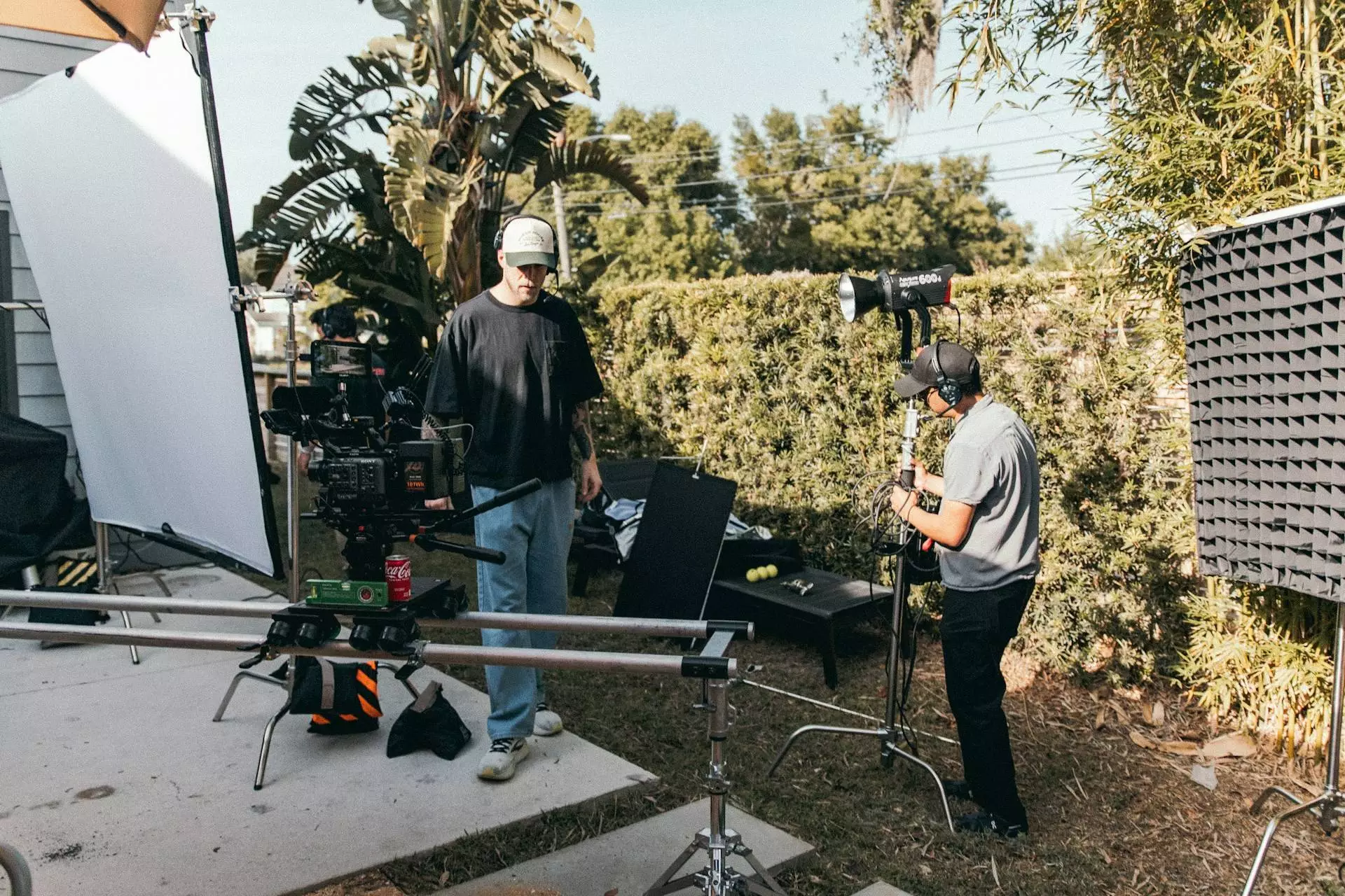 Machinistes sur scene de film