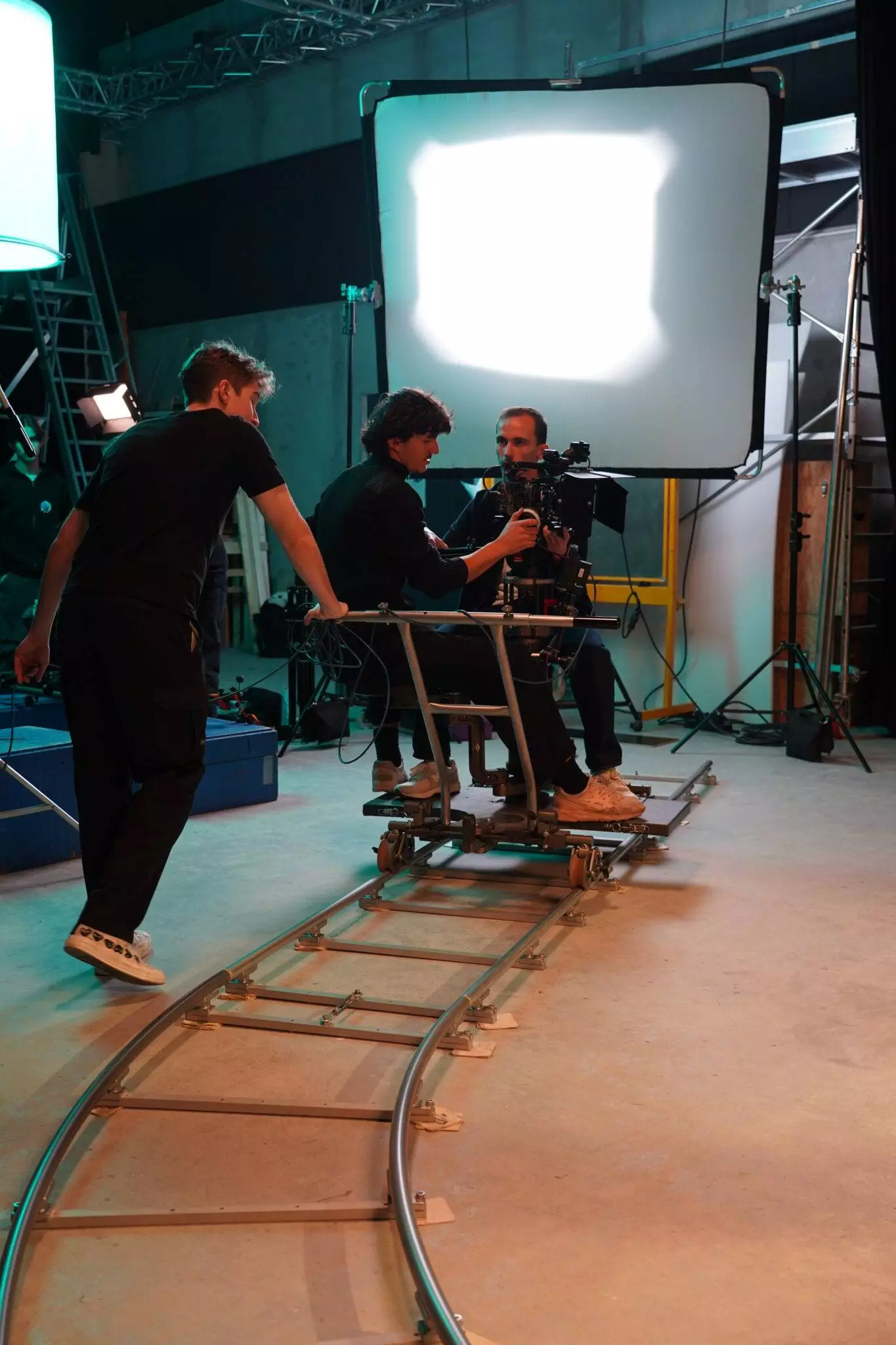 étudiants qui participent à un stage de cinéma